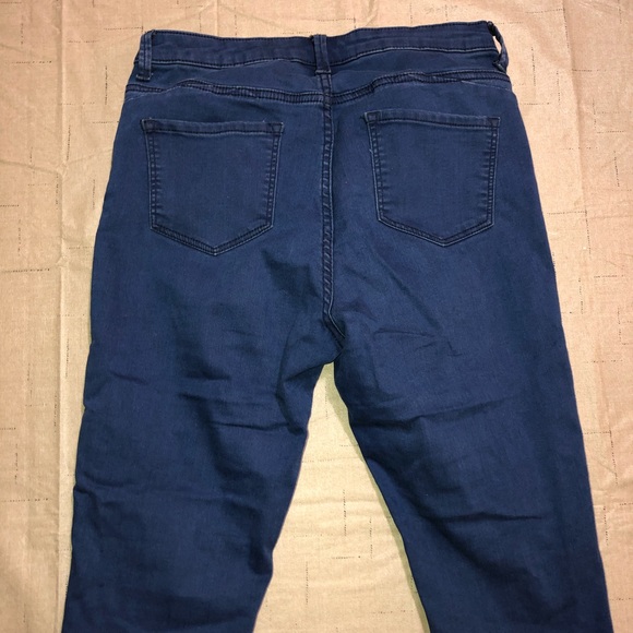 Jeans - Picture 2 of 2